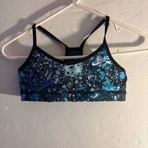 Women's Nike reversible sports bra size medium